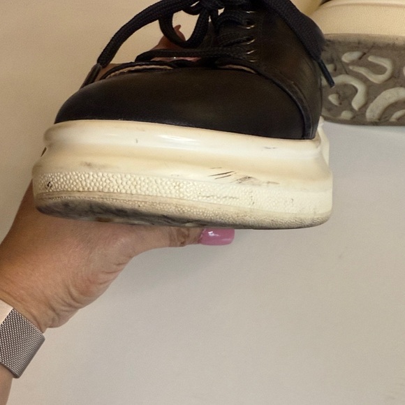 Paolo Women's Black and Cream Sneakers - Picture 9 of 14
